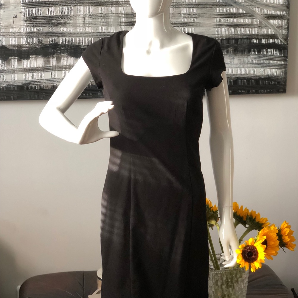 Black shape Fx dress size 2